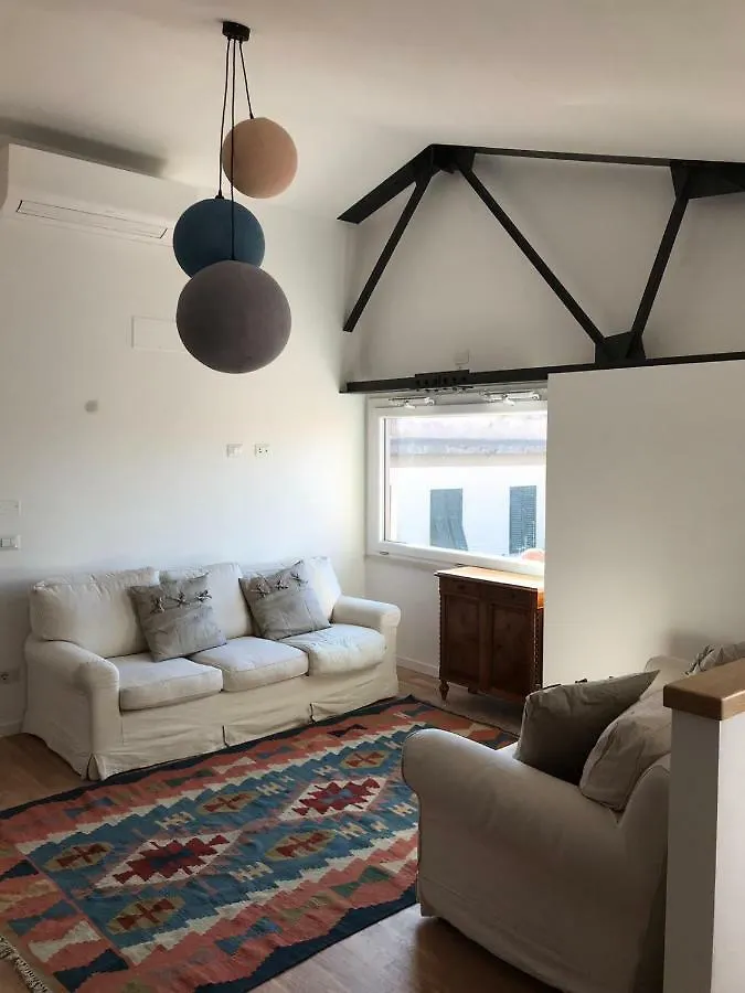 Cinema House Apartments أوربيتيلو