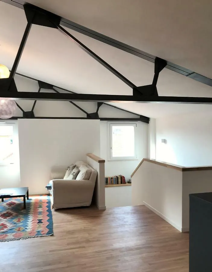 Cinema House Apartments أوربيتيلو